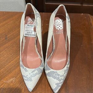 Vince Camuto shoes DISPLAY